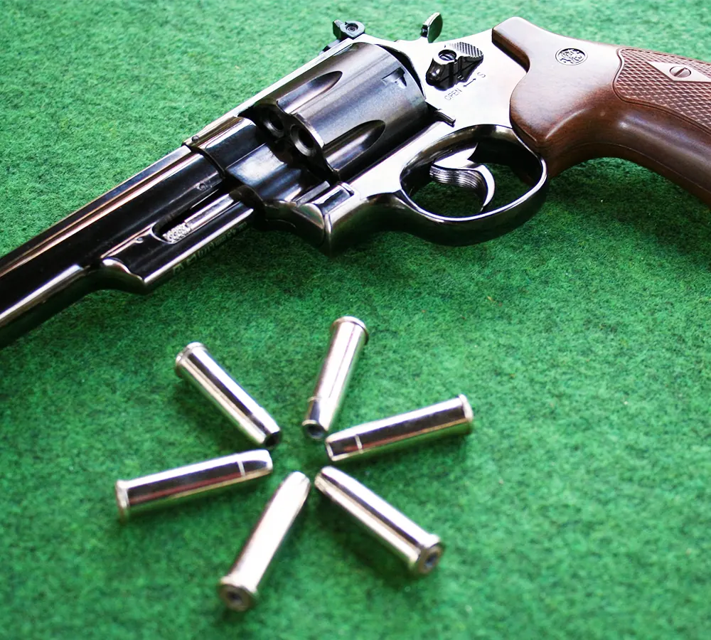 Smith and Wesson pistol with six bullets